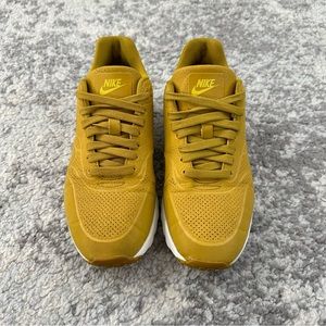 Nike Air Max 1 Mineral Yellow, US Women’s Size 6.6, USED
